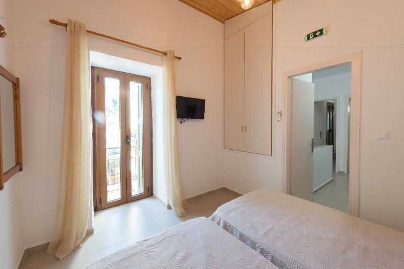Elena Hotel Sými Buitenkant foto